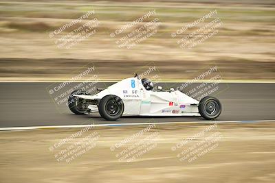 media/Jan-26-2025-CalClub SCCA (Sun) [[cfcea7df88]]/Group 7/Race/